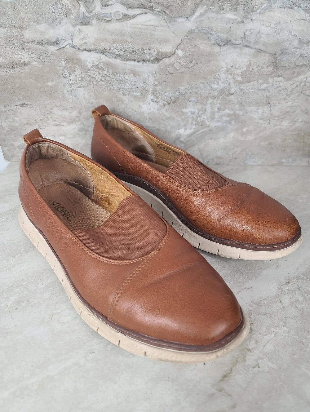 Vionic Fresh Linden Mocha Brown Leather Slip-On Round Toe Loafers Shoes 9